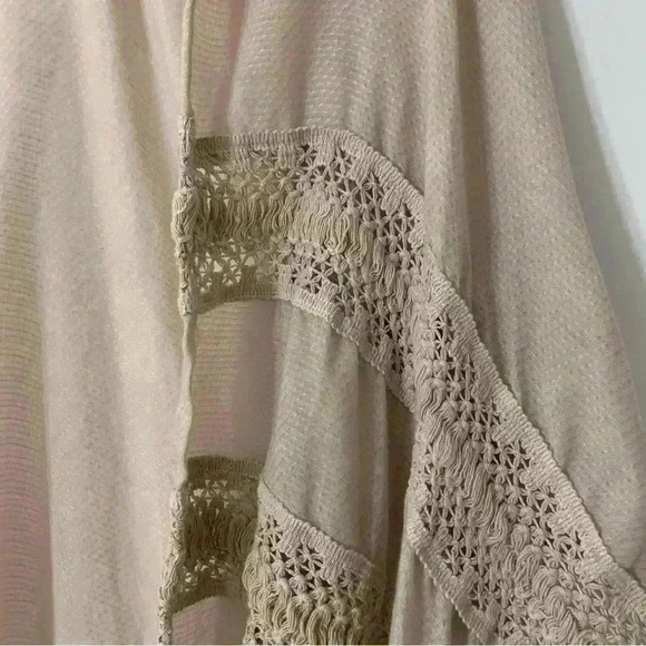 Vince Camuto Women's Neutral Sheer Tassel Kimono O/S - Picture 2 of 6